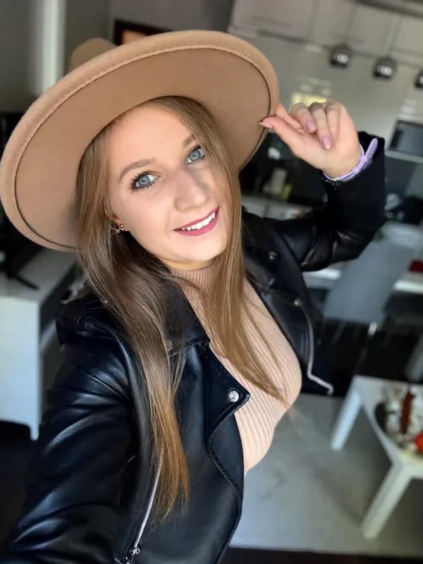 Zdjęcie MONIKA