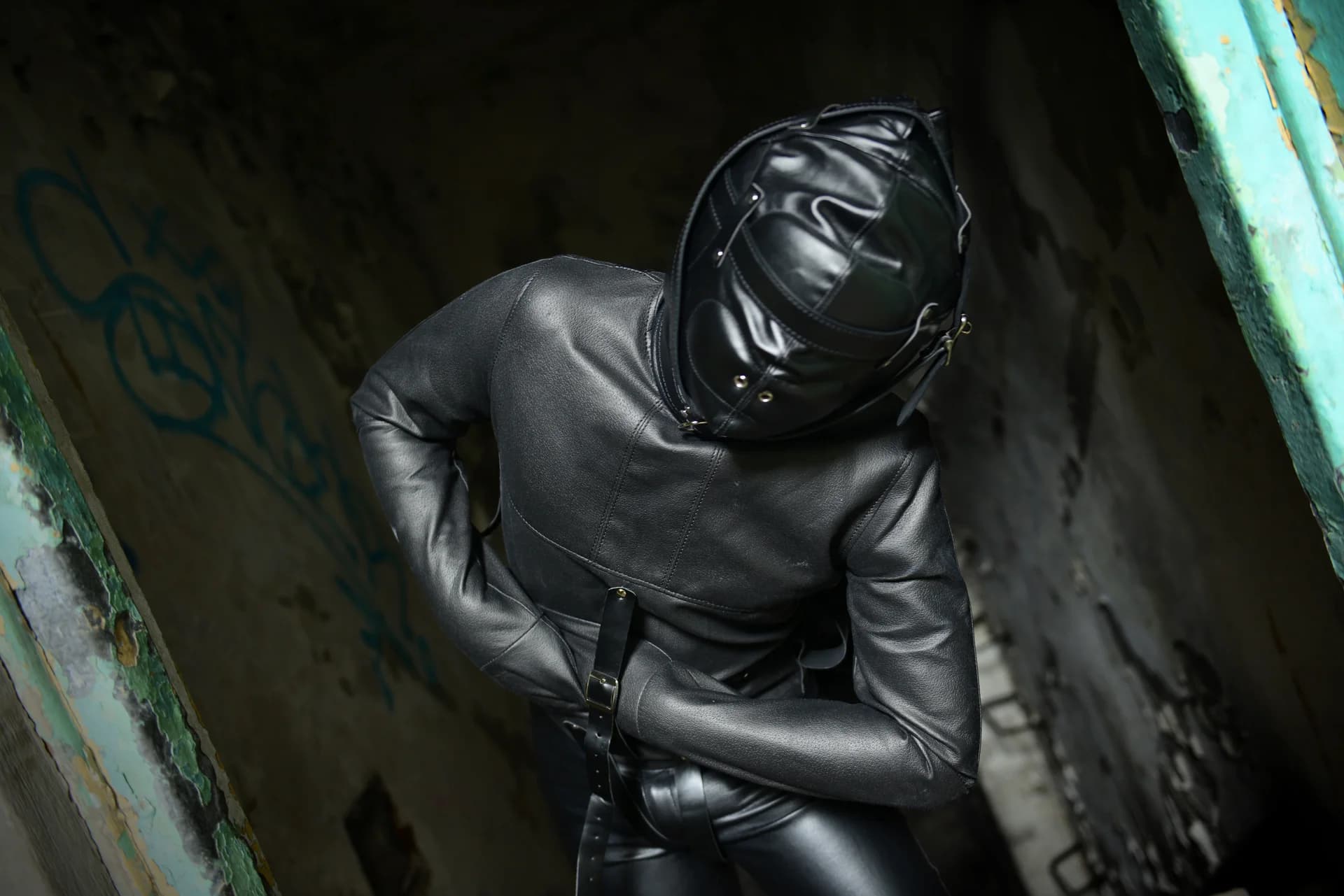 Okładka profilu modelki Leather_John